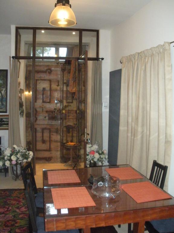 Le Couvent Du Vieux Port Apartman Marseille Szoba fotó