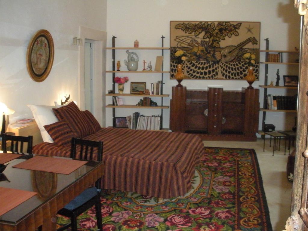 Le Couvent Du Vieux Port Apartman Marseille Szoba fotó