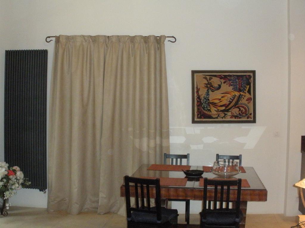 Le Couvent Du Vieux Port Apartman Marseille Szoba fotó